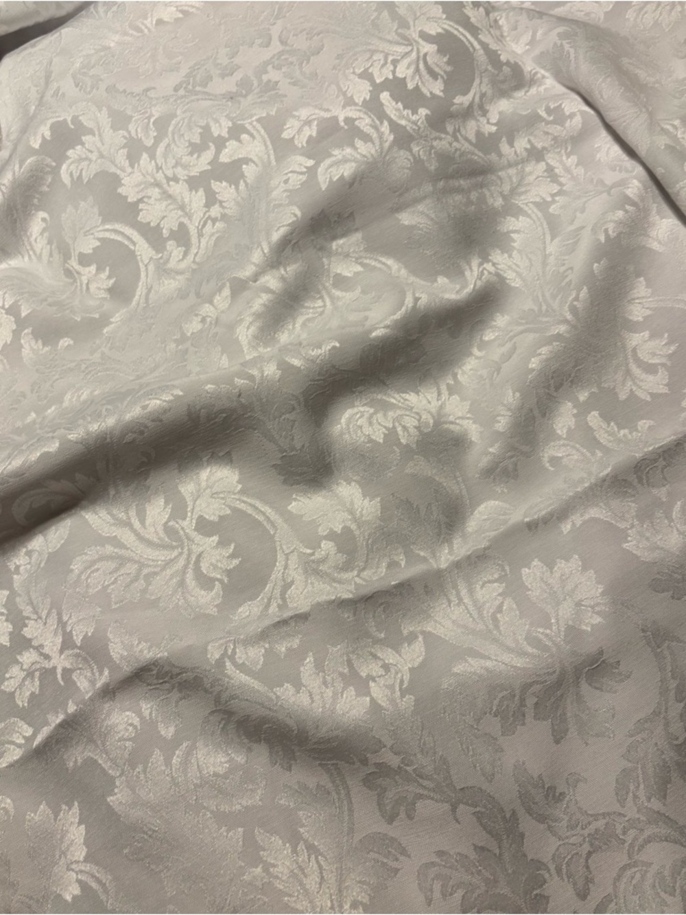 White Damask Jacquard Oval Fabric tablecloth